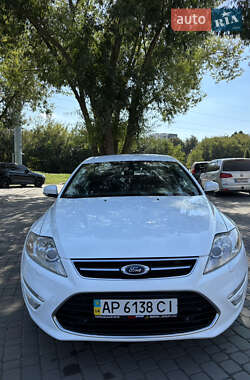 Седан Ford Mondeo 2012 в 