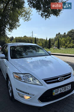 Седан Ford Mondeo 2012 в 