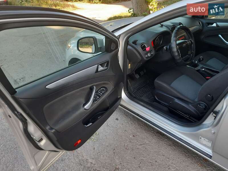 Универсал Ford Mondeo 2011 в Тернополе