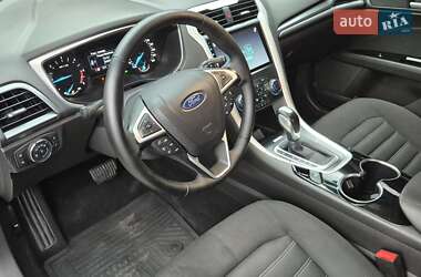 Седан Ford Mondeo 2016 в 