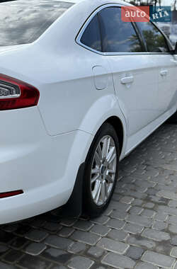 Седан Ford Mondeo 2011 в 