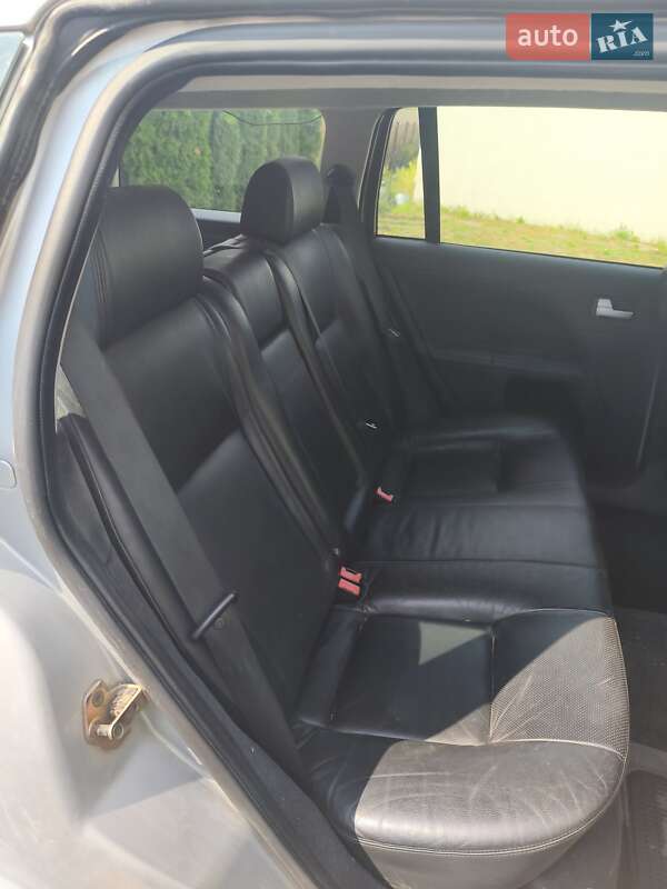 Универсал Ford Mondeo 2001 в Берёзовке