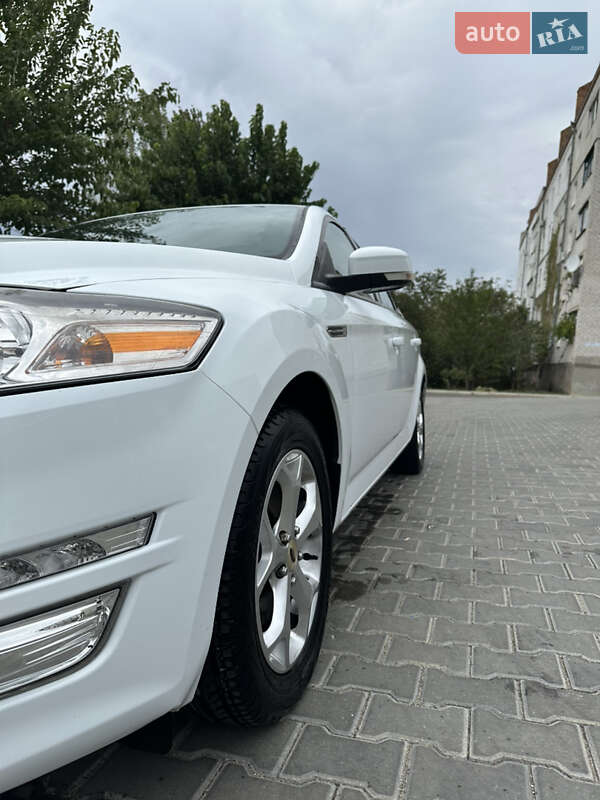 Лифтбек Ford Mondeo 2013 в Николаеве