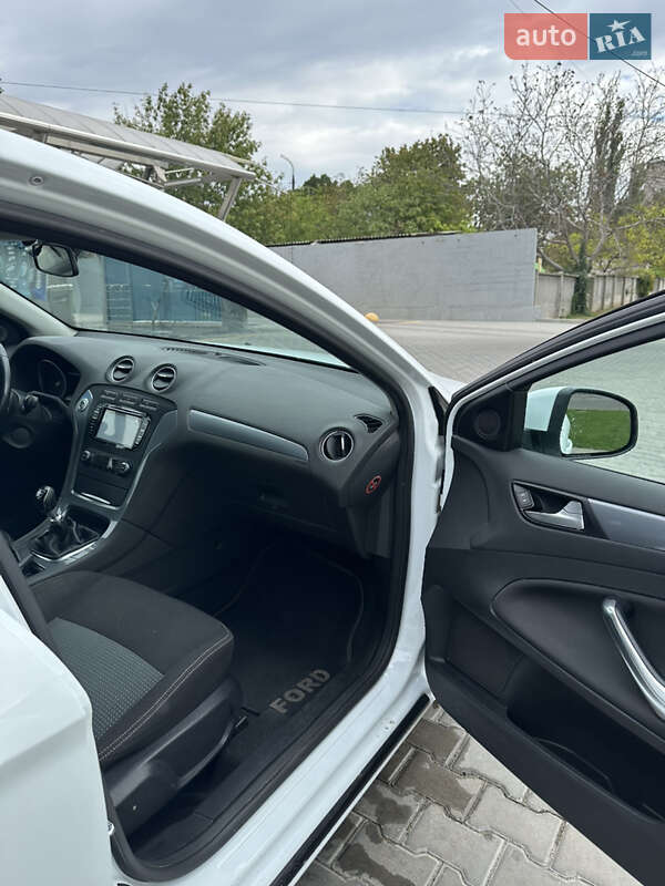 Лифтбек Ford Mondeo 2013 в Николаеве