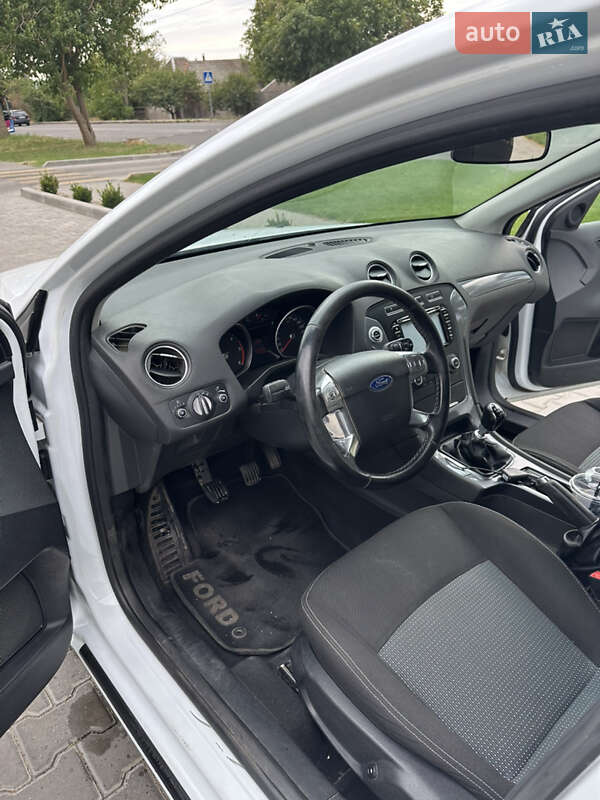 Лифтбек Ford Mondeo 2013 в Николаеве