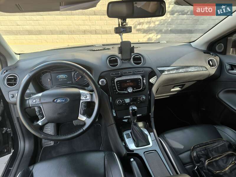 Седан Ford Mondeo 2011 в Одесі