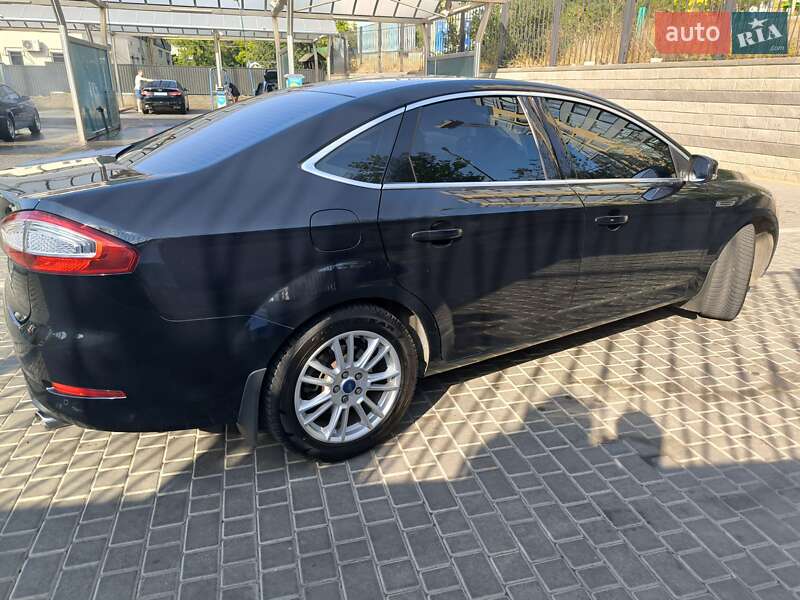 Седан Ford Mondeo 2011 в Одесі