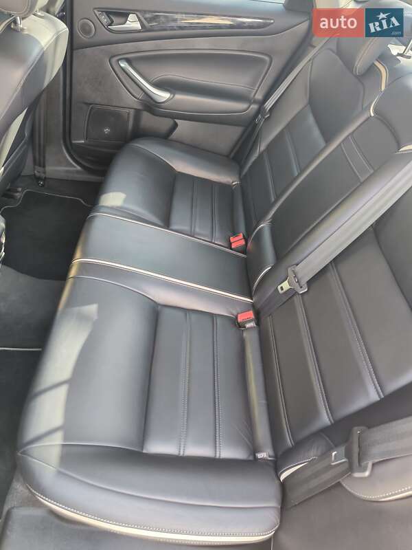 Седан Ford Mondeo 2011 в Одесі
