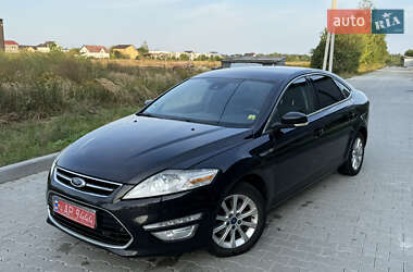 Седан Ford Mondeo 2011 в 