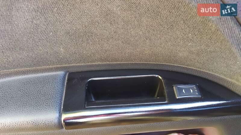 Седан Ford Mondeo 2002 в Чугуеве