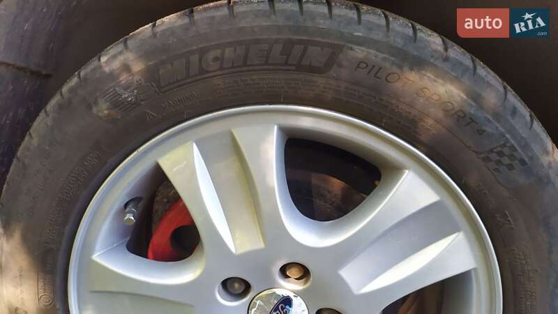 Седан Ford Mondeo 2002 в Чугуеве