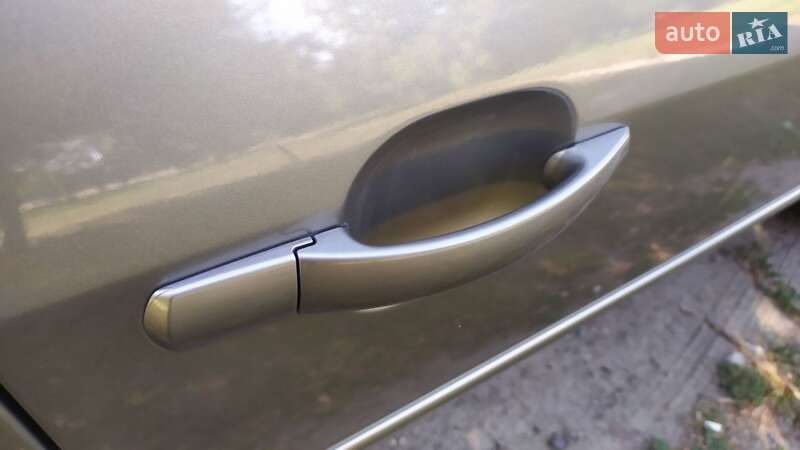 Седан Ford Mondeo 2002 в Чугуеве