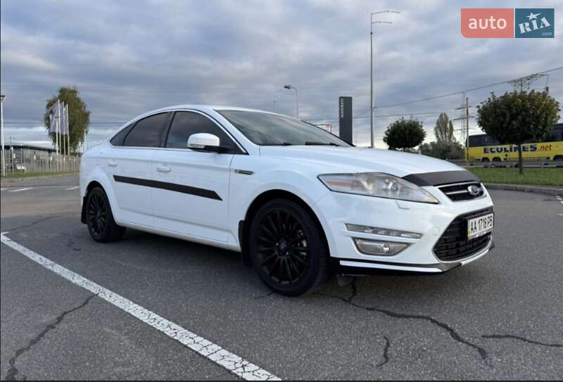 Седан Ford Mondeo 2011 в Житомирі