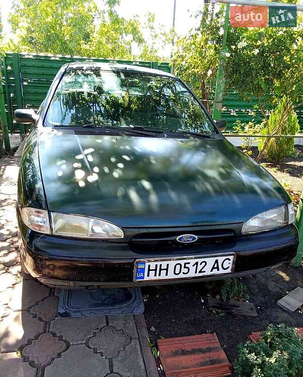 Седан Ford Mondeo 1994 в Роздільній