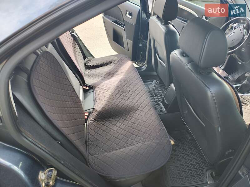 Ліфтбек Ford Mondeo 2006 в Шепетівці фото 11 Ліфтбек Ford Mondeo 2006 в Шепетівці