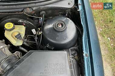 Лифтбек Ford Mondeo 1993 в 