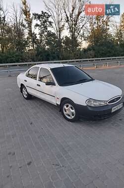 Седан Ford Mondeo 1998 в Виннице