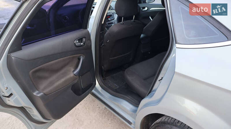 Седан Ford Mondeo 2008 в Львове