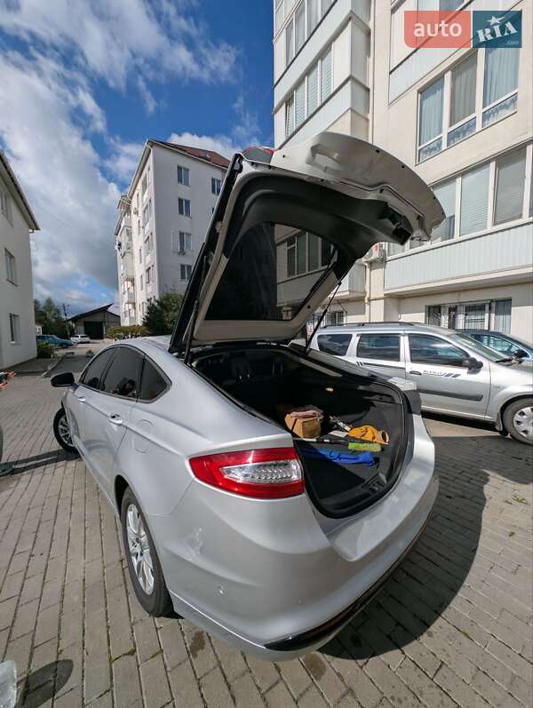 Седан Ford Mondeo 2015 в Хмельницком