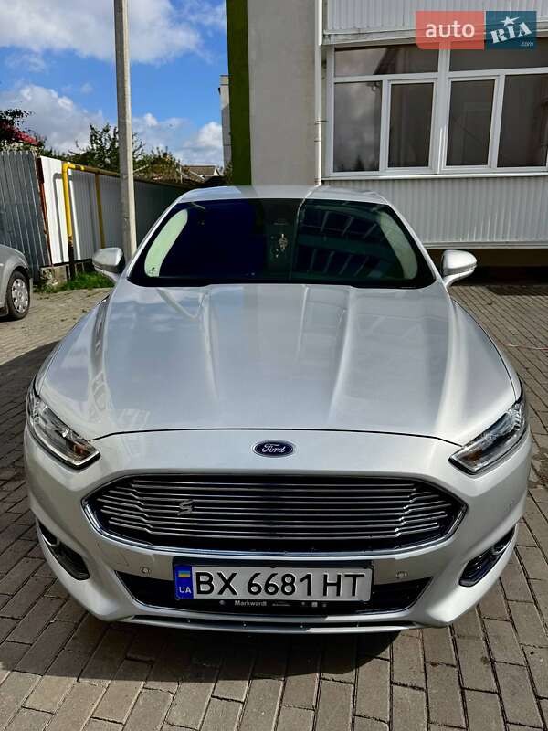 Седан Ford Mondeo 2015 в Хмельницком