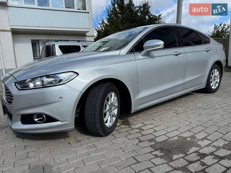 Седан Ford Mondeo 2015 в Хмельницком