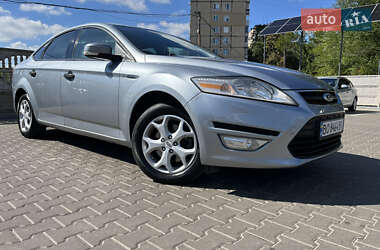 Седан Ford Mondeo 2012 в 