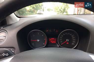 Лифтбек Ford Mondeo 2013 в 