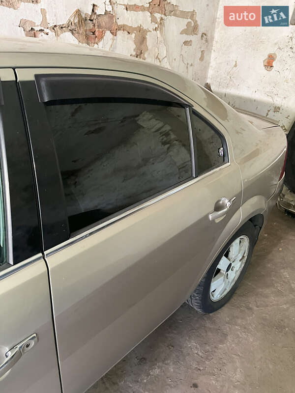 Седан Ford Mondeo 2005 в Конотопе