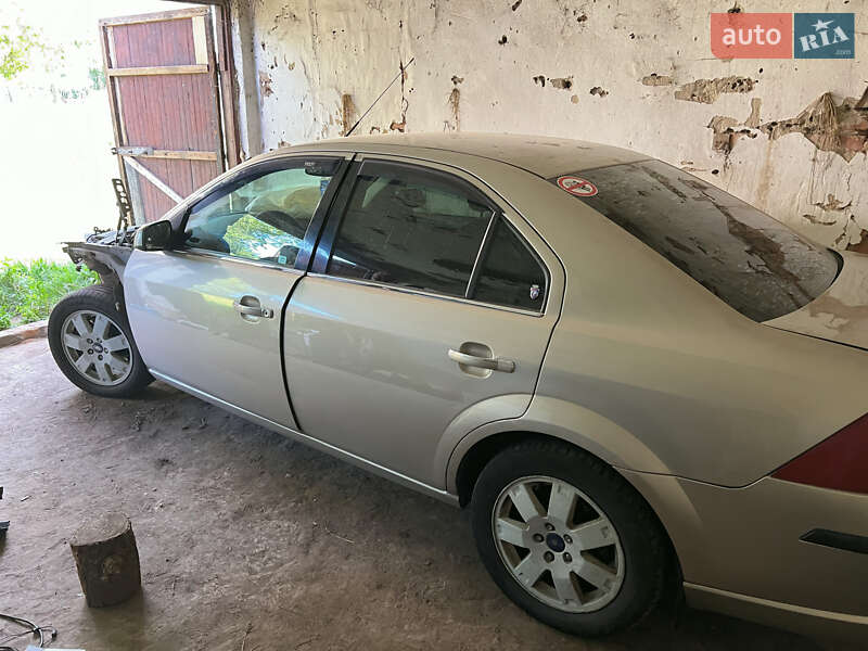 Седан Ford Mondeo 2005 в Конотопе