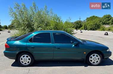 Седан Ford Mondeo 1996 в 