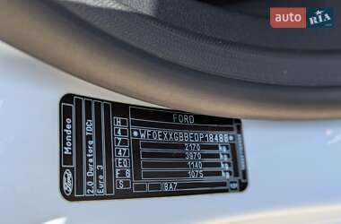 Лифтбек Ford Mondeo 2013 в 