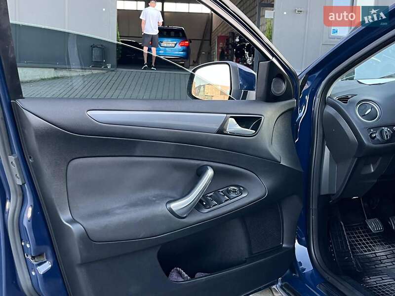 Лифтбек Ford Mondeo 2014 в Львове фото 42 Лифтбек Ford Mondeo 2014 в Львове