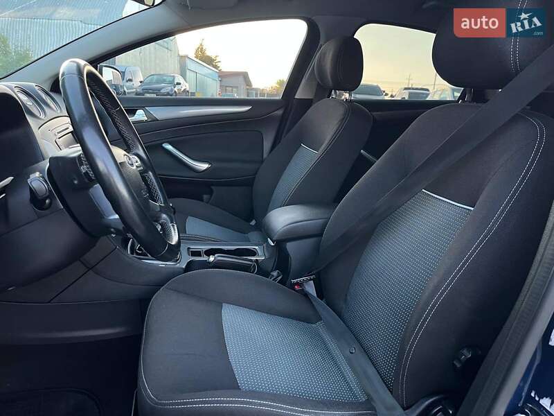 Лифтбек Ford Mondeo 2014 в Львове фото 80 Лифтбек Ford Mondeo 2014 в Львове