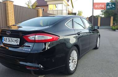 Седан Ford Mondeo 2016 в 