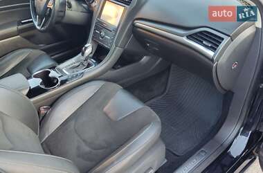 Седан Ford Mondeo 2016 в 