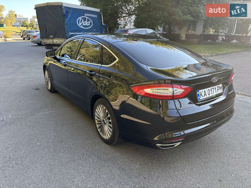 Седан Ford Mondeo 2016 в Киеве