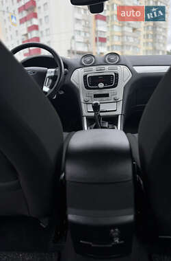 Лифтбек Ford Mondeo 2009 в 