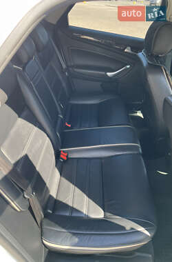 Седан Ford Mondeo 2011 в 