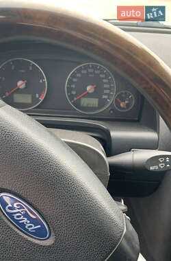 Универсал Ford Mondeo 2004 в 