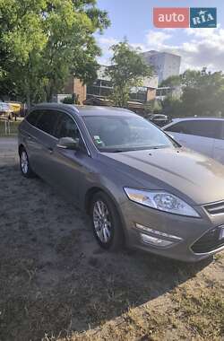 Универсал Ford Mondeo 2013 в 