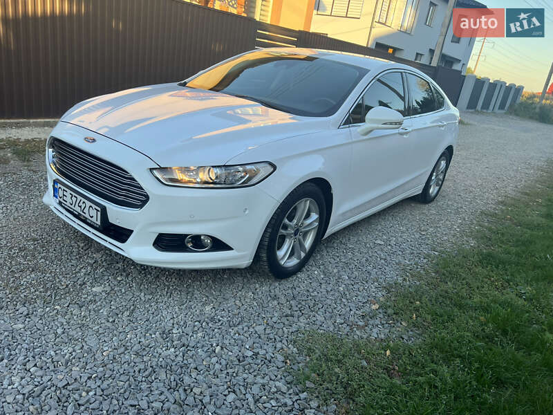 Седан Ford Mondeo 2015 в Черновцах
