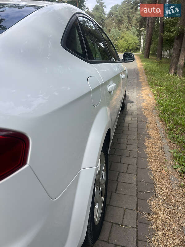 Лифтбек Ford Mondeo 2013 в Львове фото 30 Лифтбек Ford Mondeo 2013 в Львове