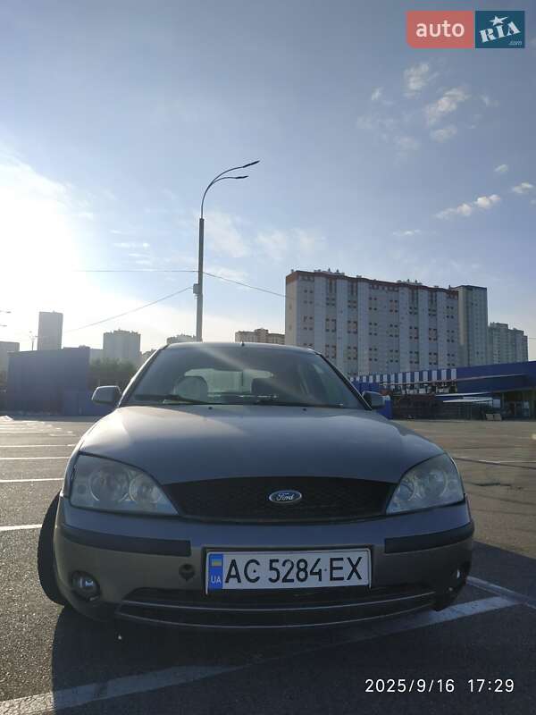 Лифтбек Ford Mondeo 2001 в Киеве