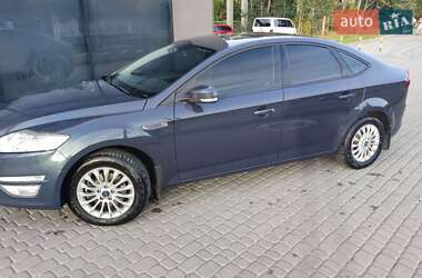 Лифтбек Ford Mondeo 2013 в 