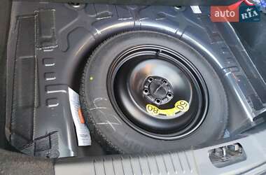 Лифтбек Ford Mondeo 2013 в 