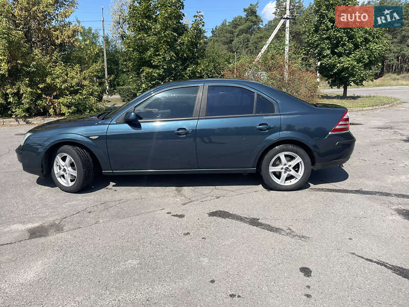 Седан Ford Mondeo 2005 в Горишних Плавнях