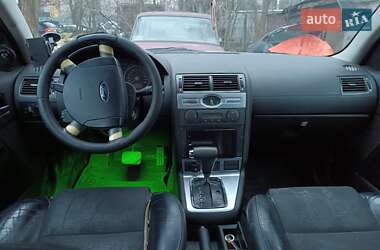 Седан Ford Mondeo 2005 в 
