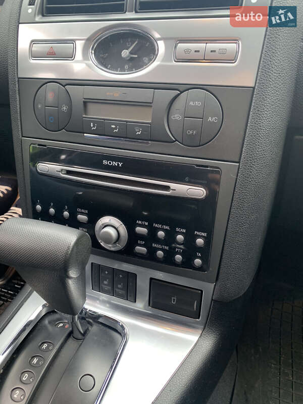 Седан Ford Mondeo 2005 в Києві