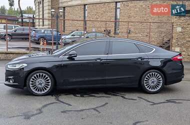 Седан Ford Mondeo 2015 в 