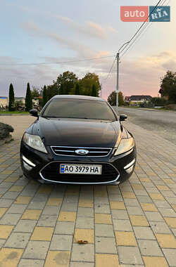 Седан Ford Mondeo 2011 в 